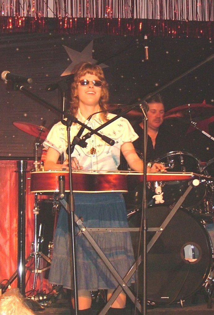 Emily Playing Flatt Lonesome & Wabash Cannonball